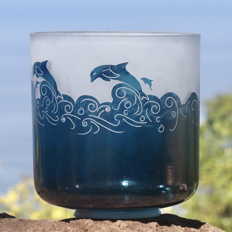 8" D#-35 Zeal Point Aura Gold with Etched Ocean of Dolphins